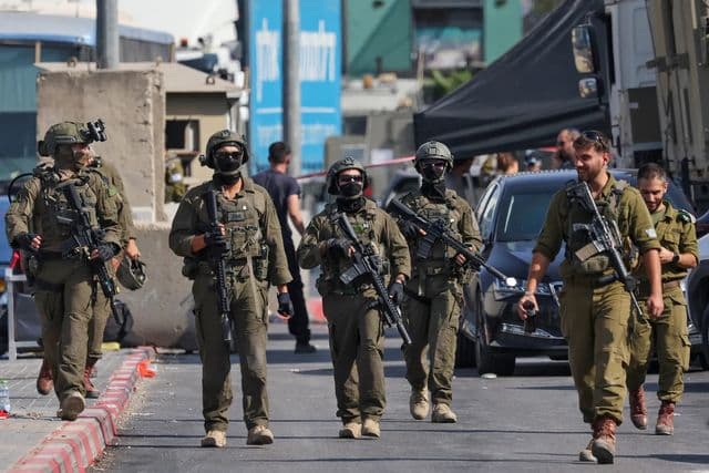 Posto de controle militar israelense na Cisjordânia