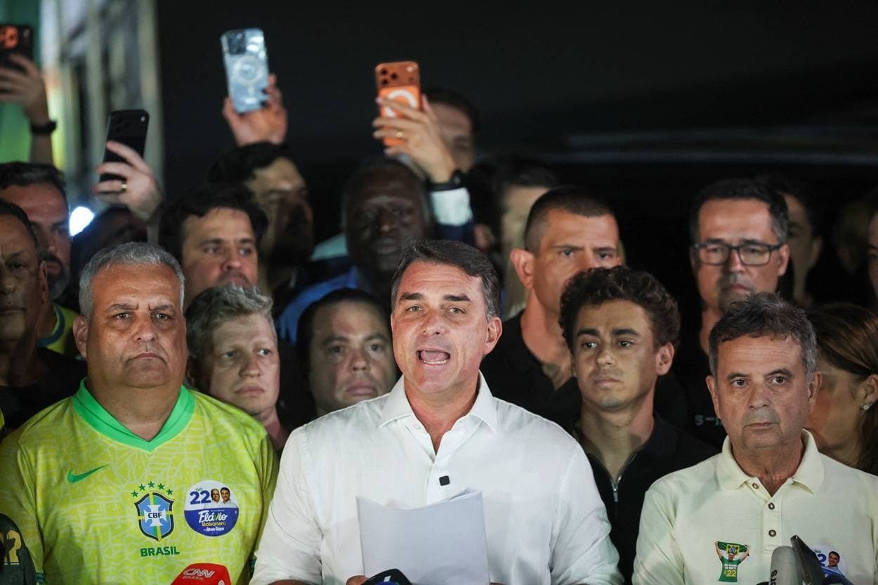 Renan Santos em vídeo publicado na rede X