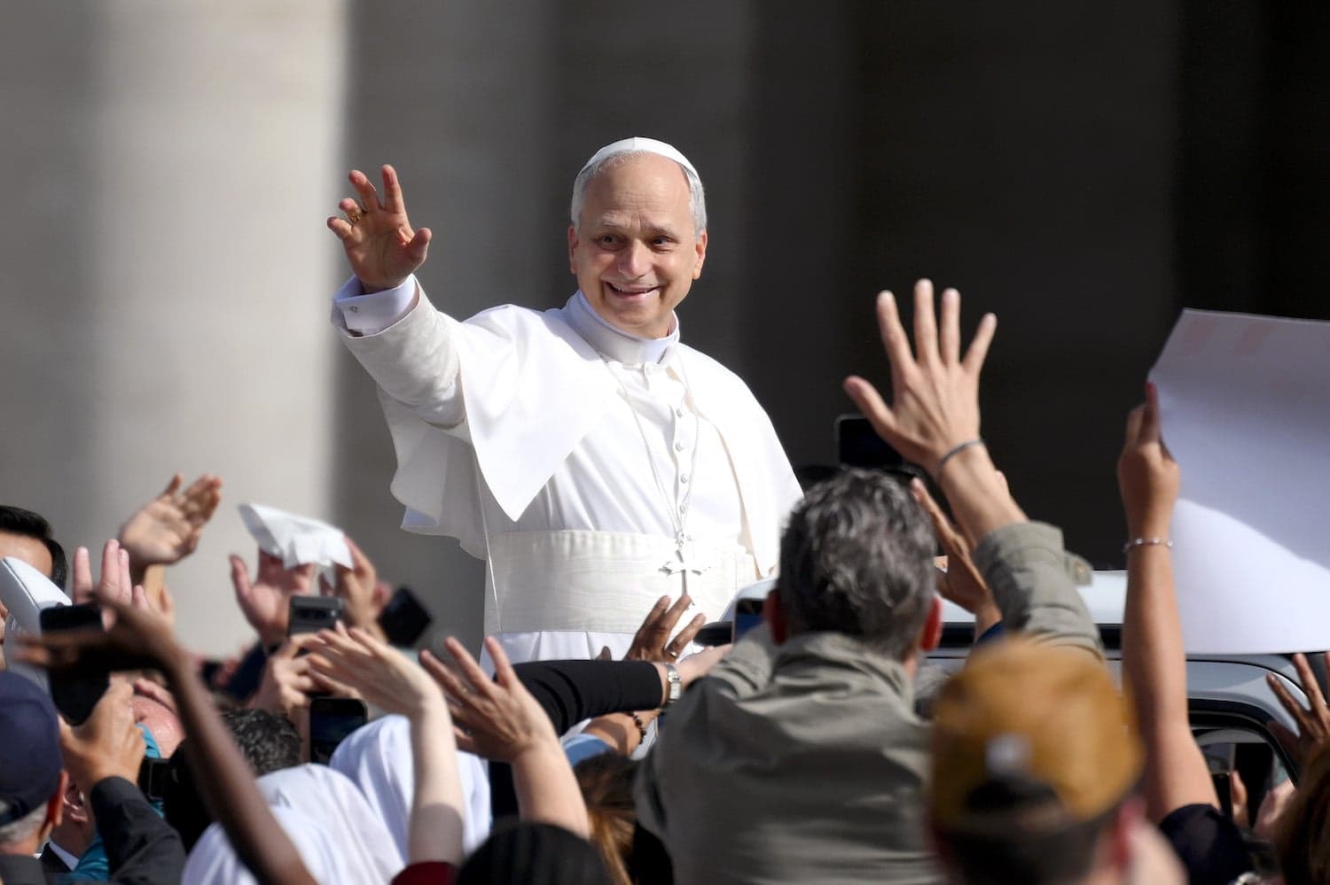 Papa Leo XIV durante cerimônia religiosa
