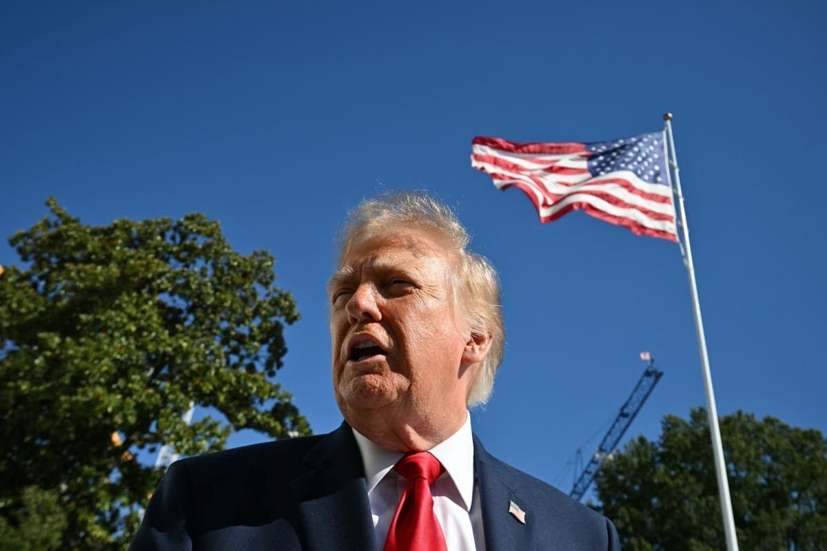 Prédio de embaixada dos Estados Unidos em área de segurança reforçada