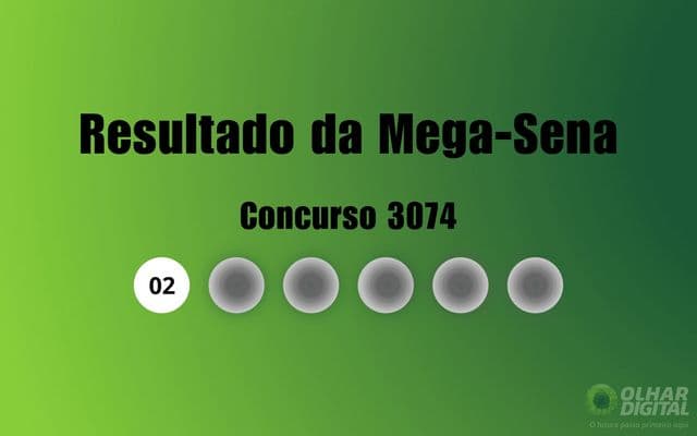 Bolas numeradas em um globo de sorteio de loteria