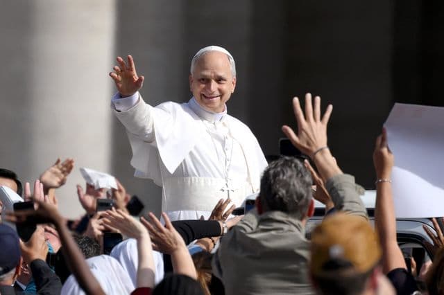 Papa Leo XIV durante cerimônia religiosa